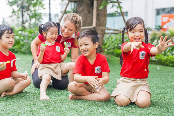 Đồng phục mầm non